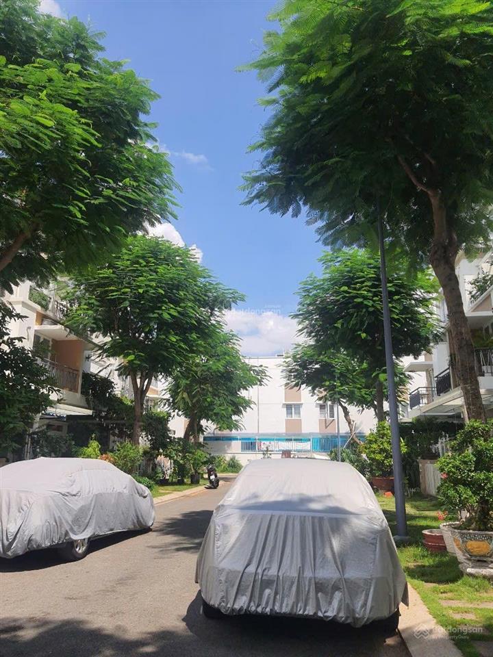 Hót  chính chủ cần bán nhanh nhà phố lovera park đẹp xinh giá 8tỷ vnd, 80m2, 4pn, 3wc, hàng hiếm