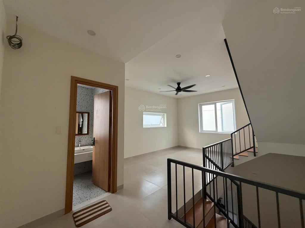 Cho thuê bt 3pn, 3wc, 75m2 tại khang điền bình chánh, 13 triệu vnd