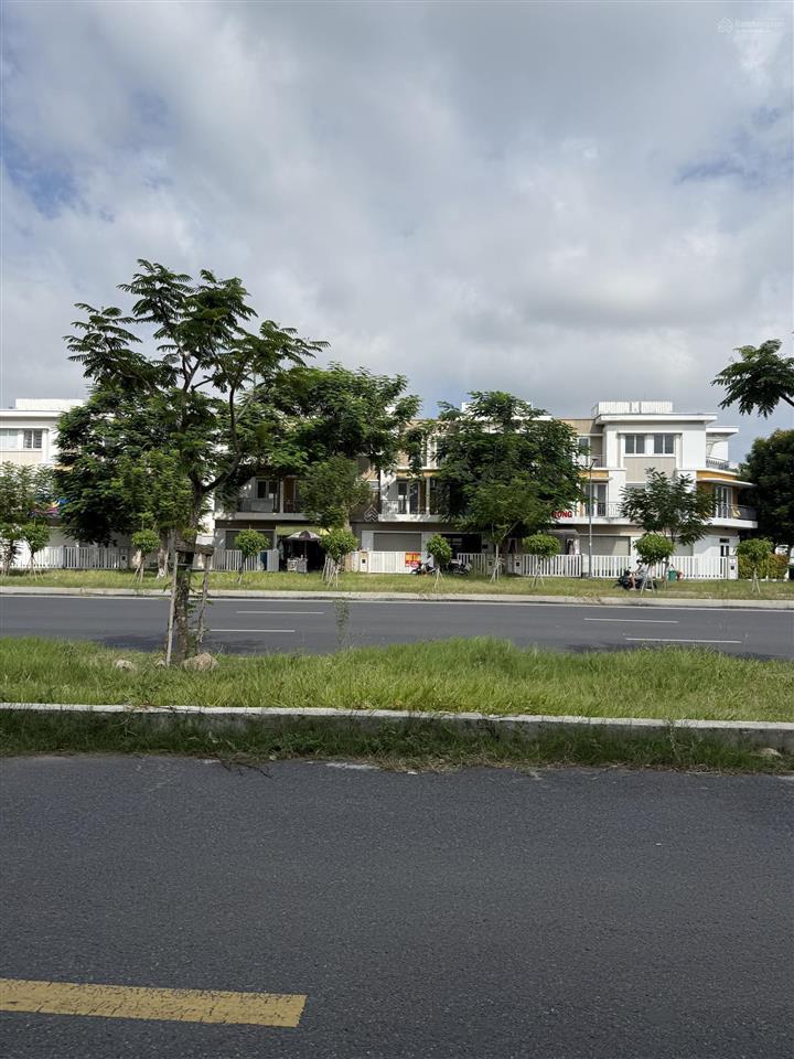 Bán shophouse 3pn, 3wc, 144m2 tại khang điền bình chánh, giá chỉ với 9,9 tỷ mặt tiền song hành 52m