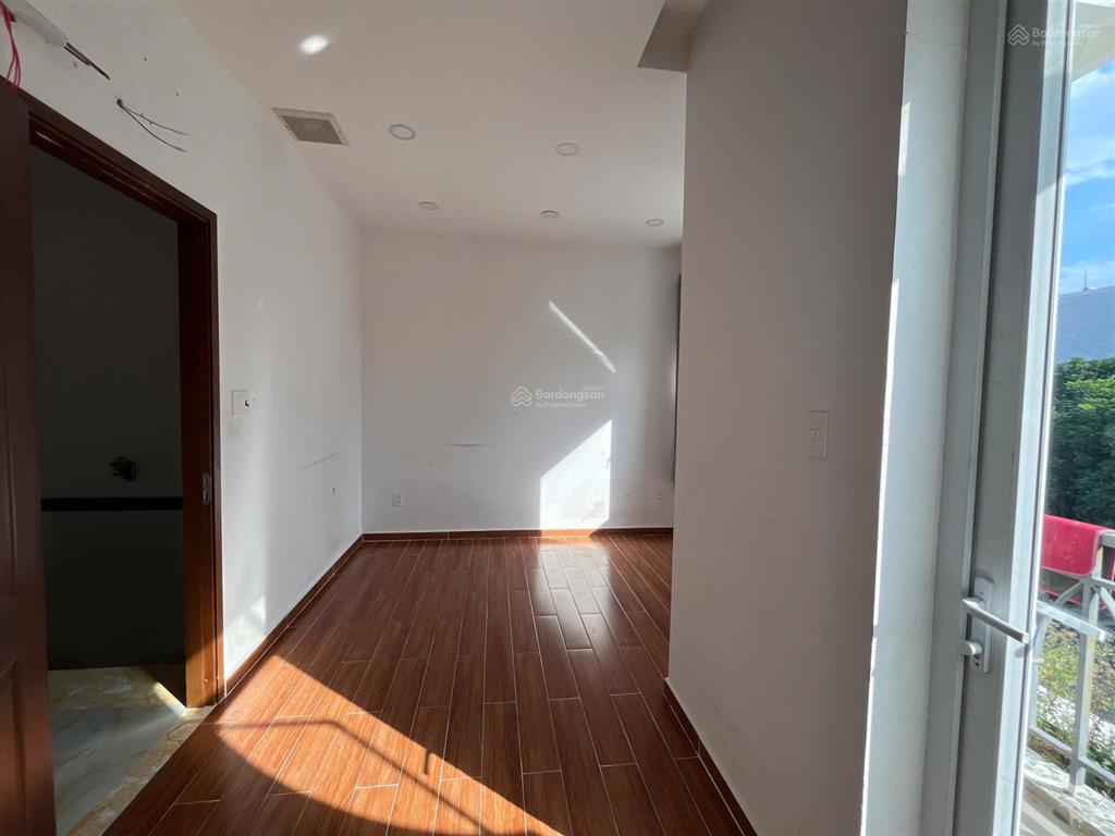 Cho thuê shophouse tại khang điền bình chánh, 12tr/th  80 m2, mặt tiền kinh doanh buôn bán tốt
