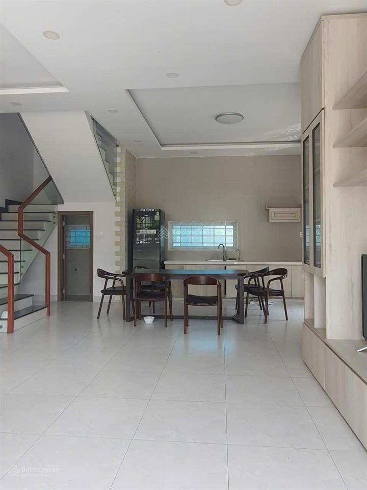 Cho thuê căn góc to đẹp lovera park view công viên 14 triệu, 160 m2, giá siêu hời, chính chủ