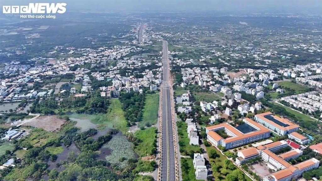 Bán nền biệt thự đẹp dự án khang điền bình chánh, 9,36 tỷ, 160m2, hướng đông nam, tốt, hot!