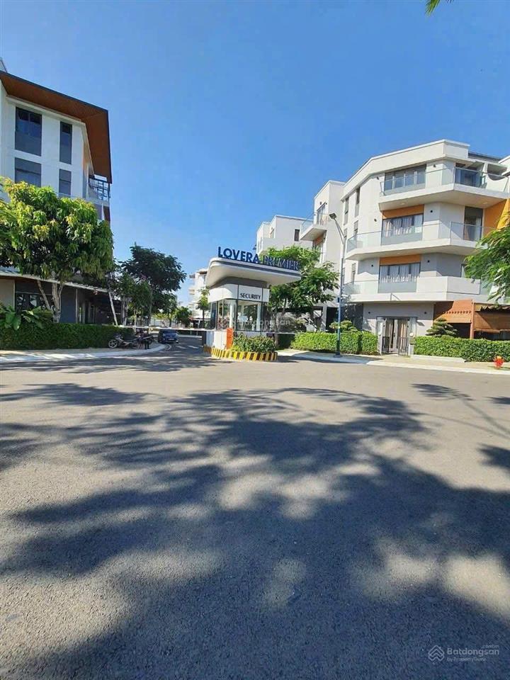 Chủ cần tiền kinh doanh nên bán gấp nhà phố cao cấp lovera premier giá cực tốt 7,8 tỷ view cvien