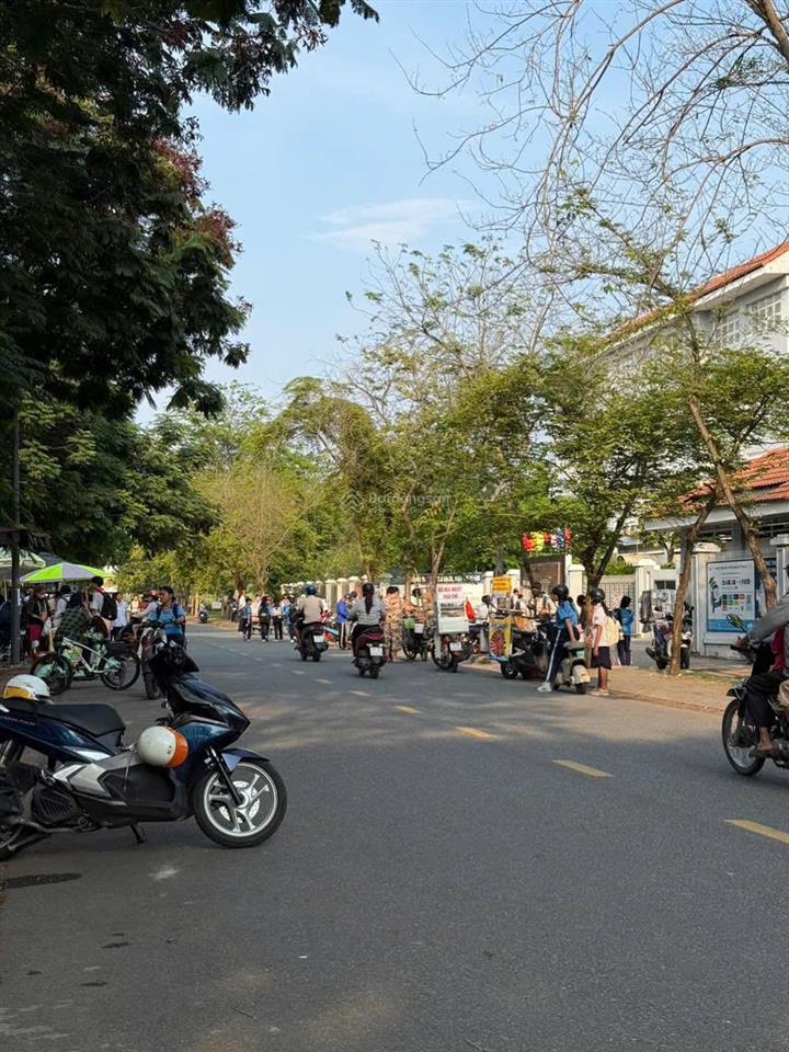 Hót  chính chủ cần tiền bán gấp nền đất ở đô thị ngay cụm trường học cấp 23 phong phú giá 5ty180
