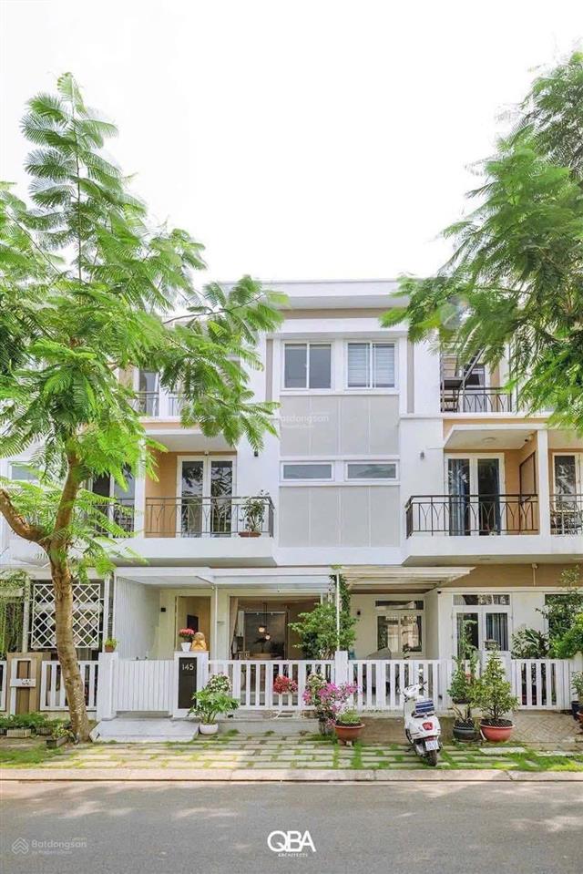 E hỗ trợ khách thân bán nhanh căn bìa đẹp xinh view công viên nội khu loverapark 105m. giá 9 tỷ