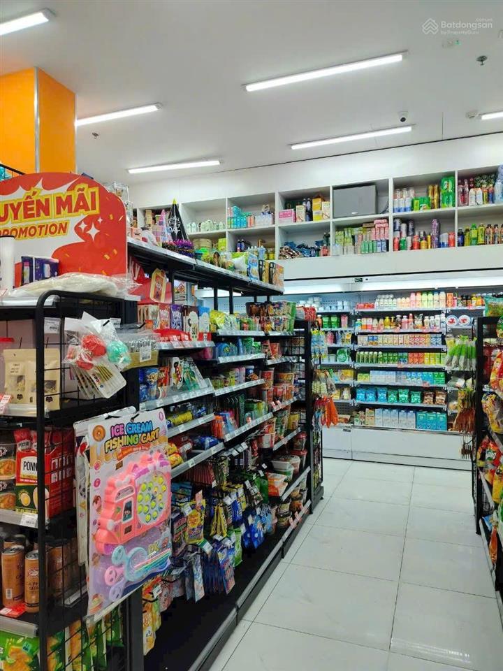 Bán cc lovera vista góc 3 pn3tỷ690  83m2, hàng hiếm tại phong phú, view đẹp