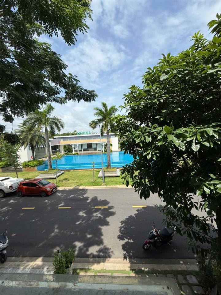 Chính chủ cần bán gấp căn nhà 3 tầng lầu lovera park tại kdc phong phú 4 giá 7,3 tỷ, 80m2, 4pn, 3wc