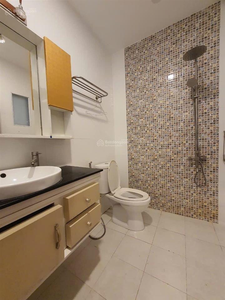 Cho thuê căn shophouse 4pn, 4wc, 80m2 tại khang điền bình chánh, 15 tr vnd/th kề trường cấp 2 phú