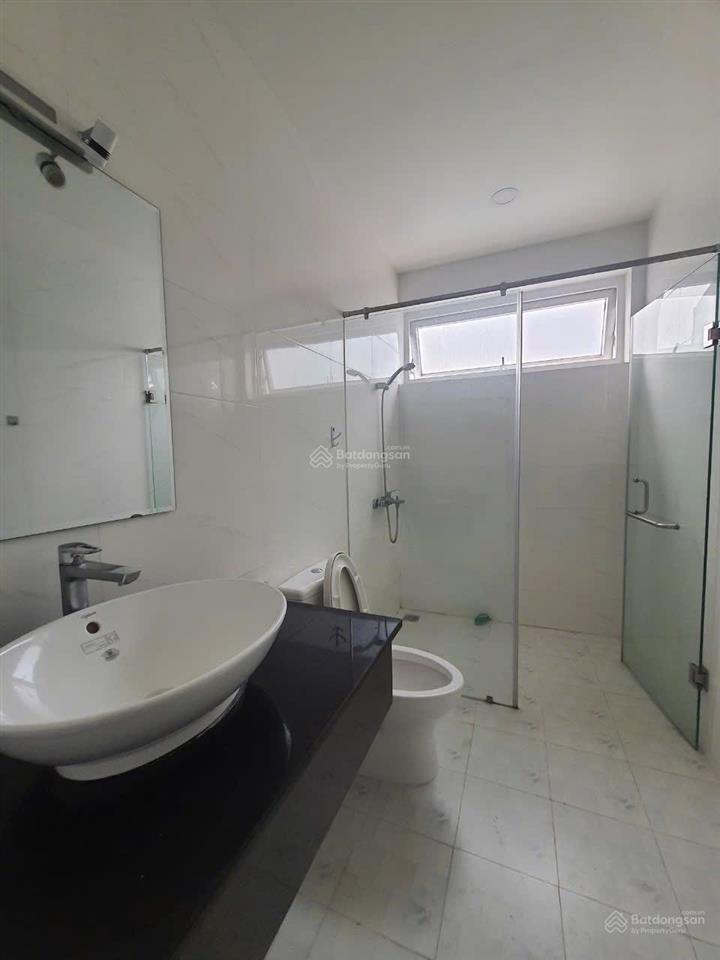 Hót  cho thuê góc nhà phố đẹp tại khang điền bình chánh, 13 triệu vnd, 97.5 m2, 4pn, 4wc