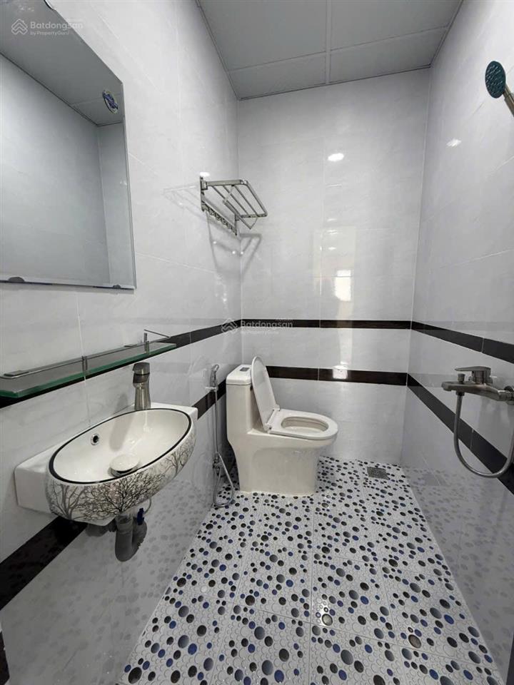 Bán nhà nguyên căn 4,5 tầng lầu tại khang điền bình chánh, giá siêu hời 10,5 tỷ, 100m2, 7pn, 7wc