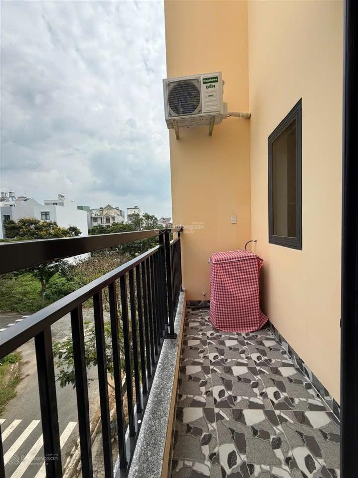 Bán nhà nguyên căn 4,5 tầng lầu tại khang điền bình chánh, giá siêu hời 10,5 tỷ, 100m2, 7pn, 7wc
