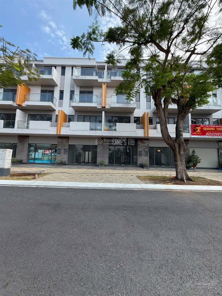 Bán gấp shophouse lovera premier, 9,5 tỷ, 75m2, 6pn, 5wc, view đẹp tại trịnh quang nghị, bình chánh