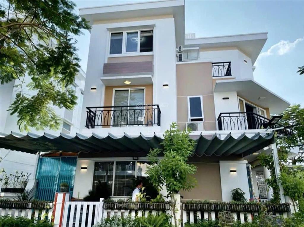 Bán gấp góc biệt thự 4pn, 3wc tại khang điền bình chánh, 15,5 tỷ, 137,4 m2 view công viên đẹp xinh