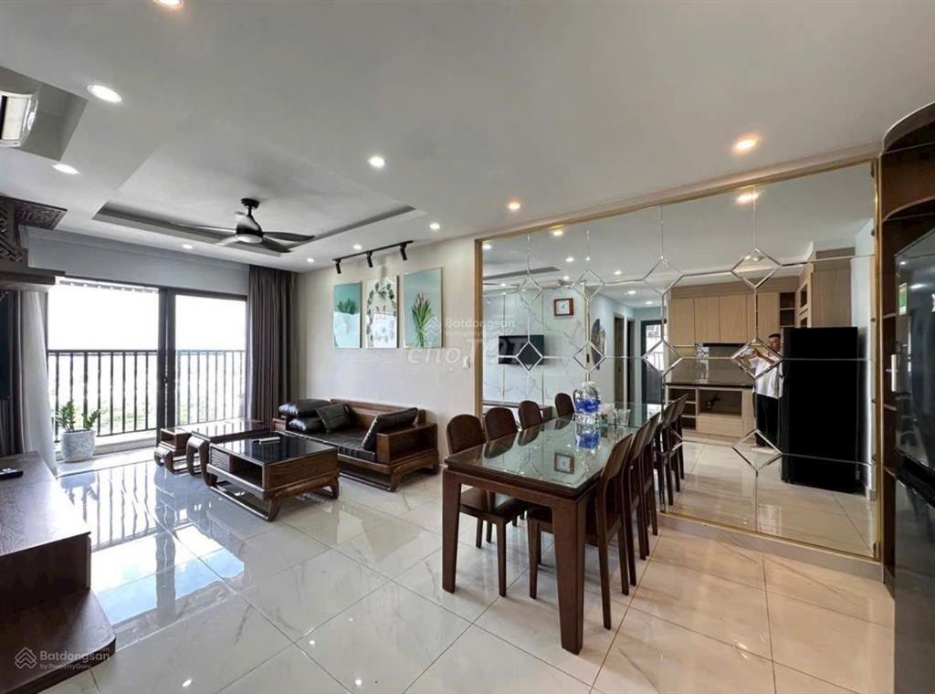 Bán cc lovera vista, 3,75 tỷ, 83m2, view đẹp, hàng hot