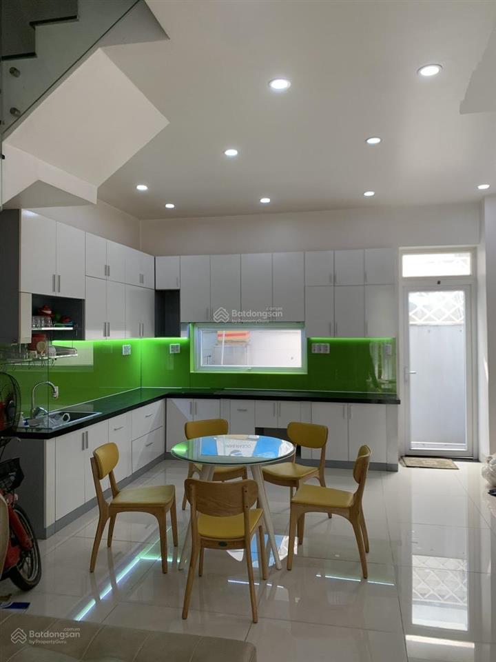 Hàng mới toanh giá tốt nhà phố lovera park, 7,6 tỷ, diện tích 80m2, 4pn, 3wc, chủ cần bán gấp