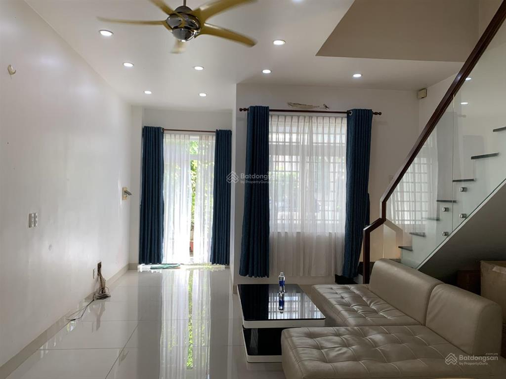 Hàng mới toanh giá tốt nhà phố lovera park, 7,6 tỷ, diện tích 80m2, 4pn, 3wc, chủ cần bán gấp