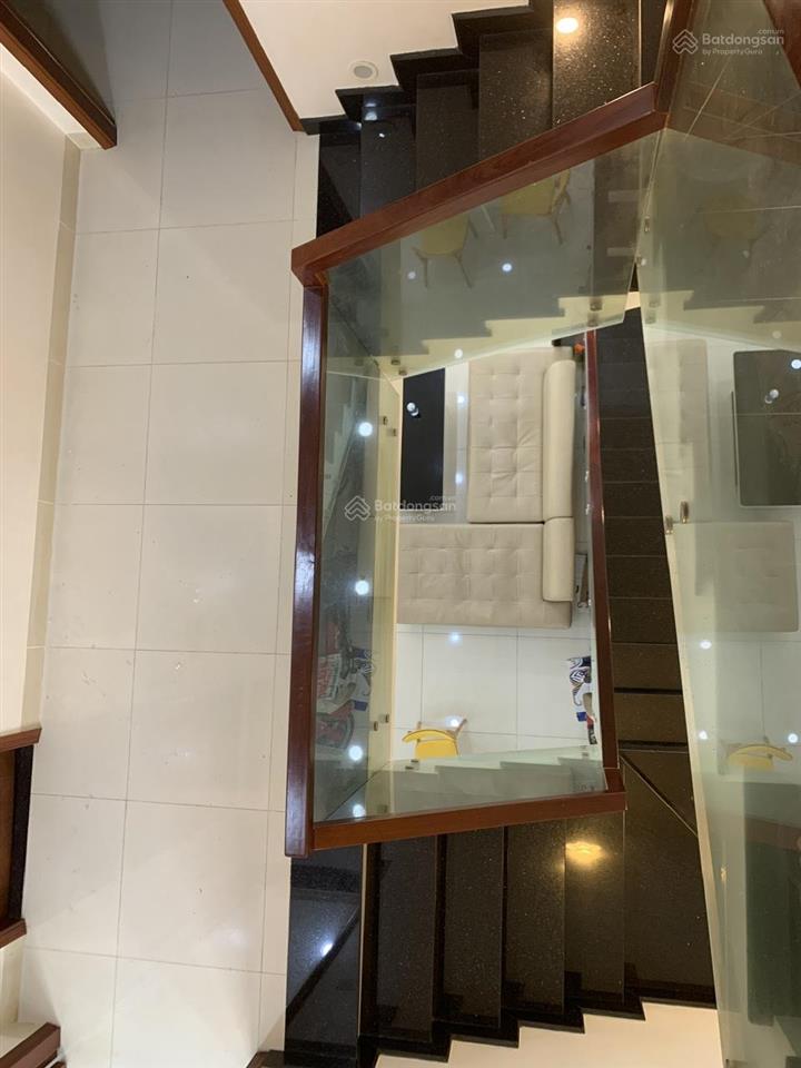 Hàng mới toanh giá tốt nhà phố lovera park, 7,6 tỷ, diện tích 80m2, 4pn, 3wc, chủ cần bán gấp