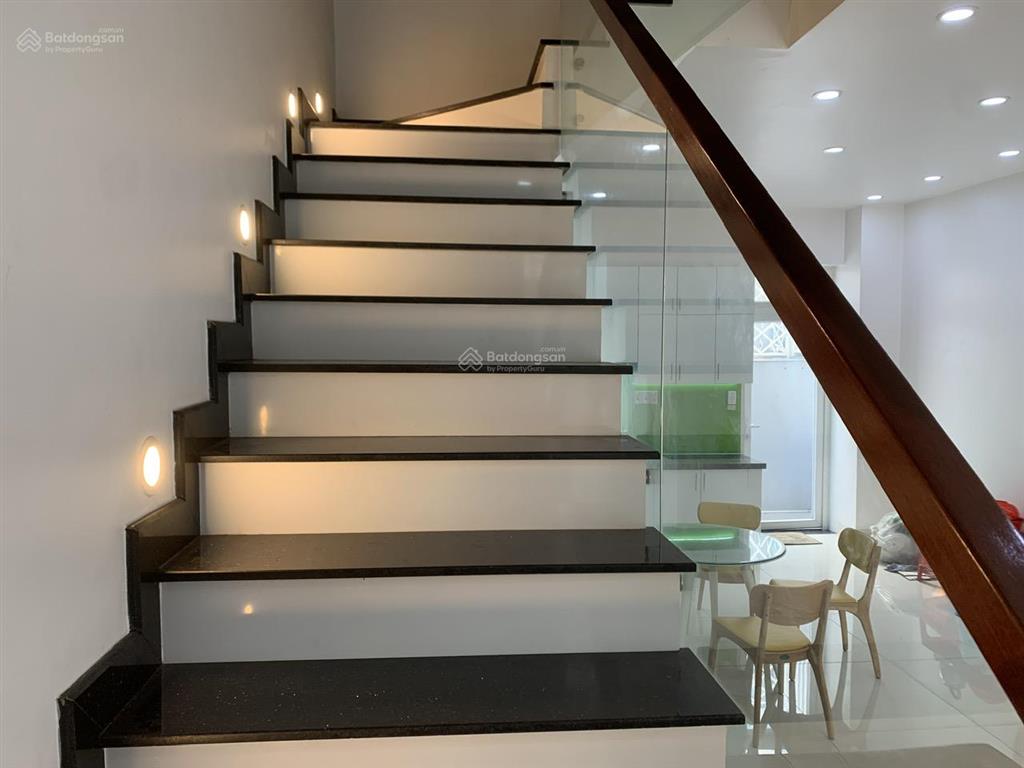 Hàng mới toanh giá tốt nhà phố lovera park, 7,6 tỷ, diện tích 80m2, 4pn, 3wc, chủ cần bán gấp
