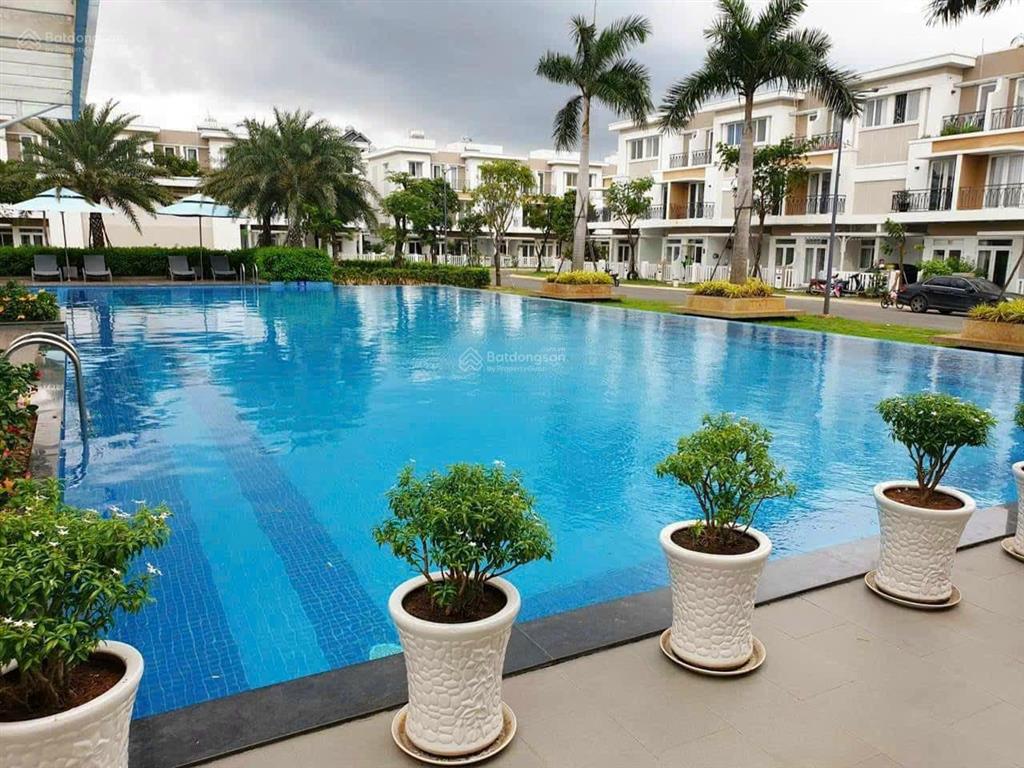 Bán nhanh nhà phố tuyệt đẹp tại lovera park, 6,99 tỷ, 75m2, 3pn, 3wc  hàng hiếm hướng đông nam