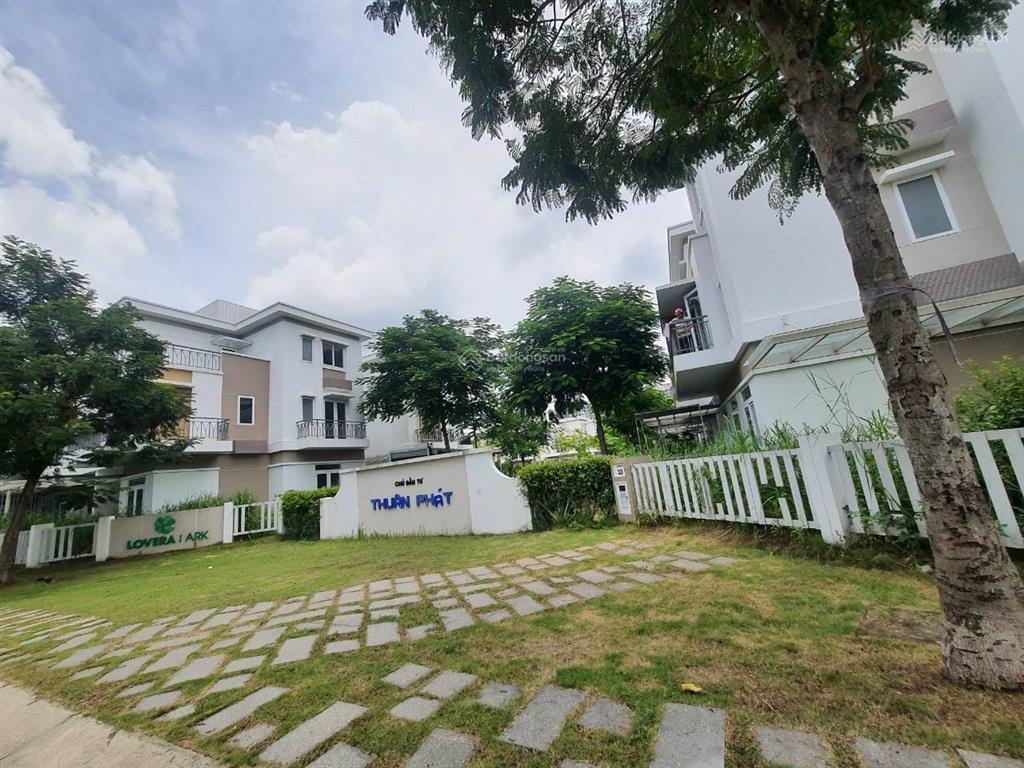 Bán nhanh nhà phố tuyệt đẹp tại lovera park, 6,99 tỷ, 75m2, 3pn, 3wc  hàng hiếm hướng đông nam