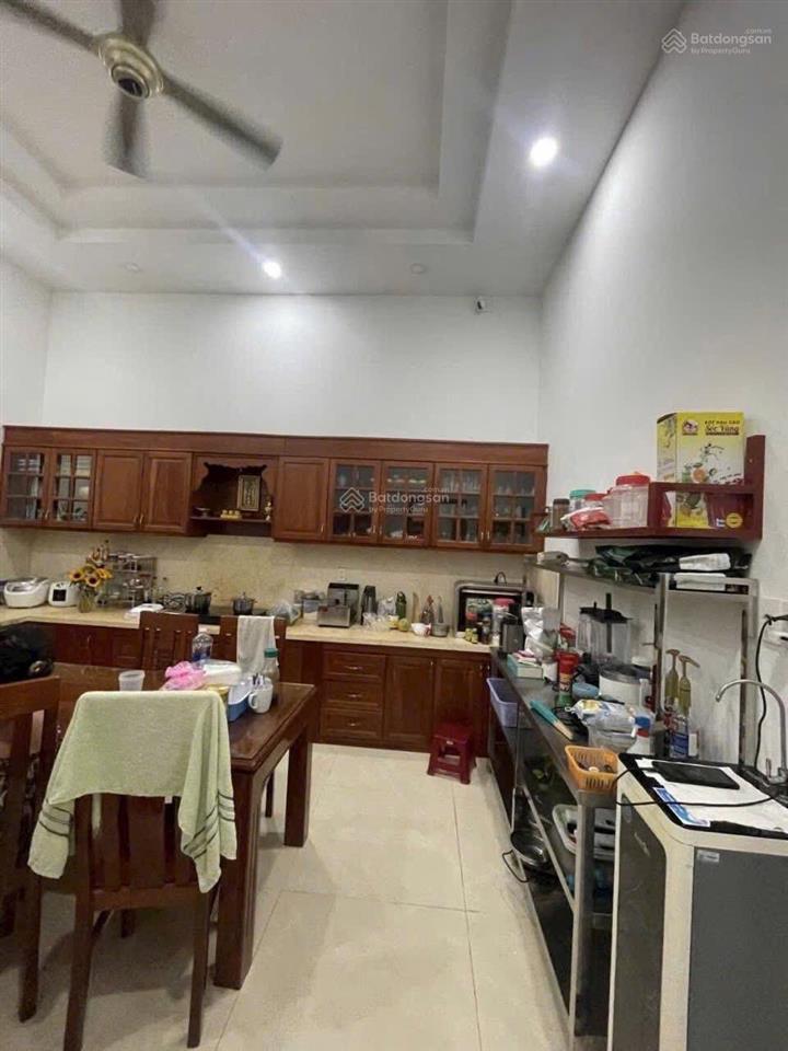 Chính chủ cần tiền kinh doanh bán nhanh căn biệt thự 3 tầng lầu 8pn  160m² đẹp xinh khu pp4