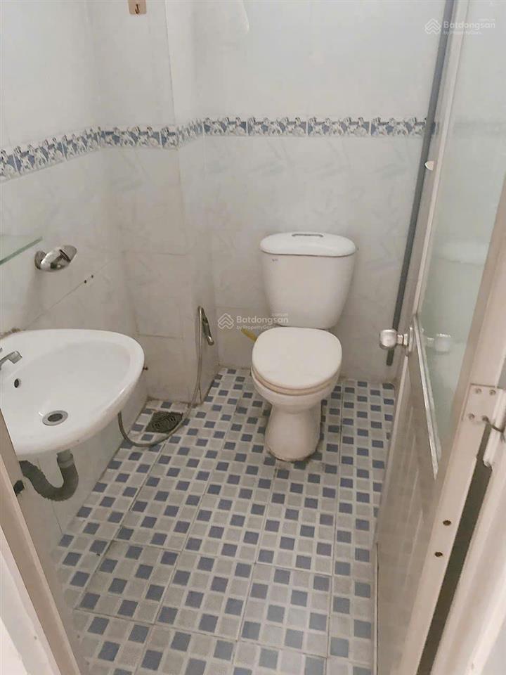 Cho thuê phòng trọ an dương vương q5 giá chỉ 3 triệu, hiếm có phòng có nội thất