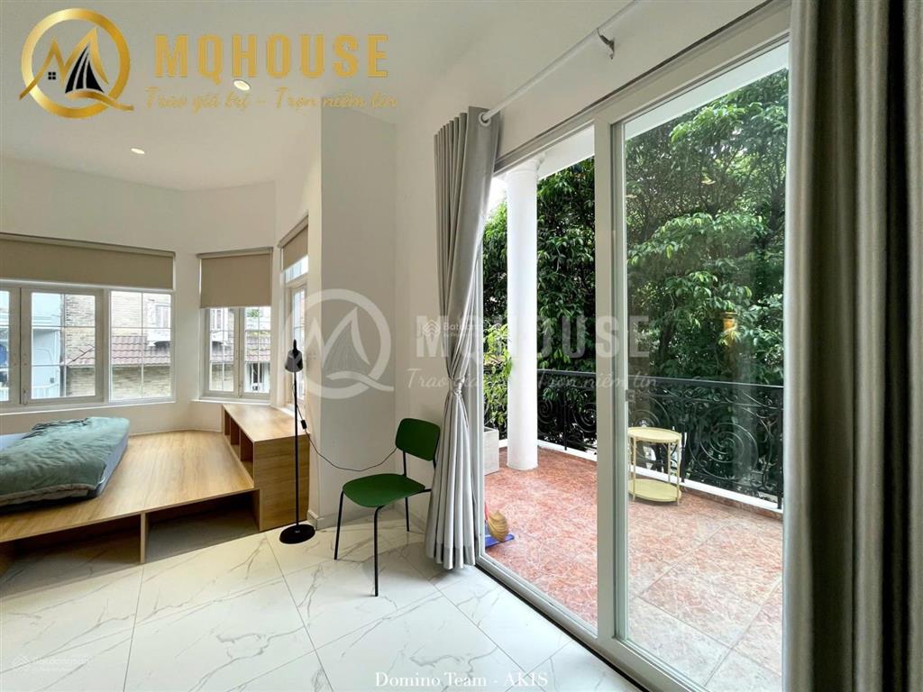 Trần não| căn hộ ban công cửa sổ lớn view cây xanh mát. gần cầu sài gòn. có bảo vệ khu an ninh