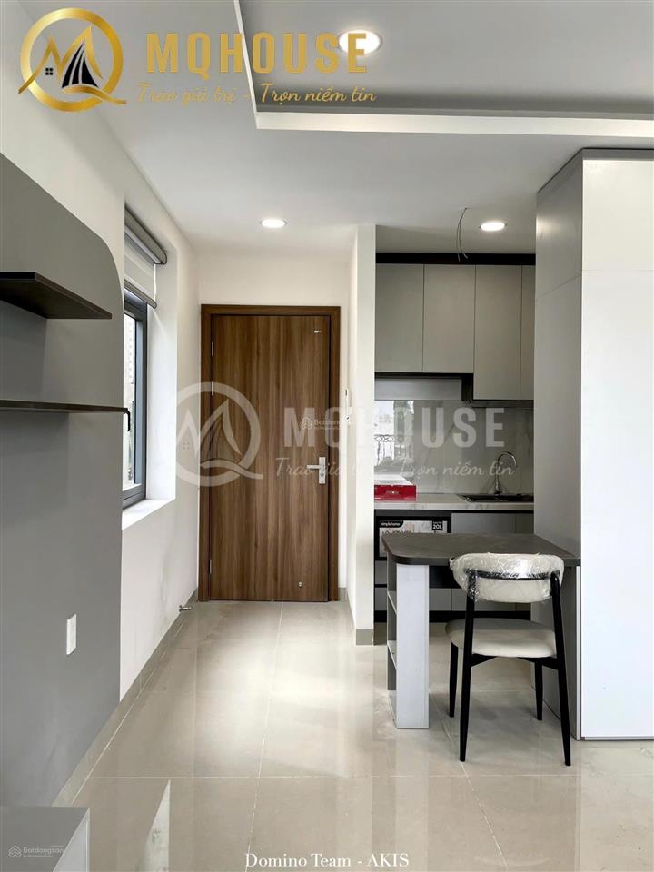 Căn hộ ban công tách bếp tại an khánh. khu vực cây xanh, đường lớn đỗ oto. nội thất mới hiện đại