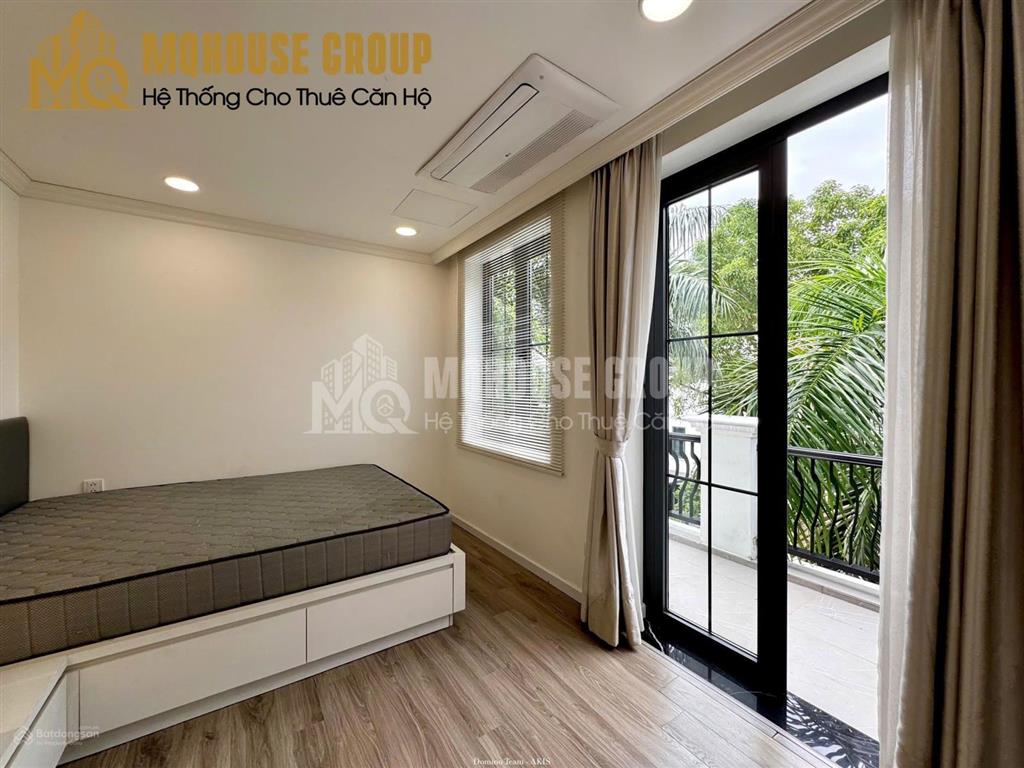 Căn hộ hiện đại ban công lớn tại thảo điền. bảo vệ 24/7. có slot đỗ ô tô