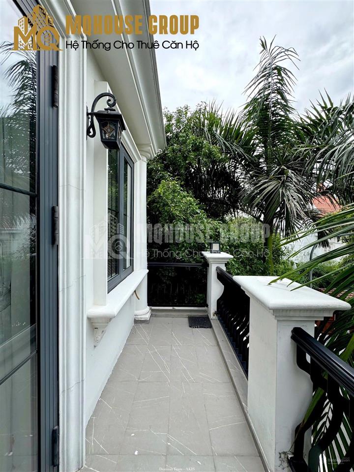 Căn hộ hiện đại ban công lớn tại thảo điền. bảo vệ 24/7. có slot đỗ ô tô