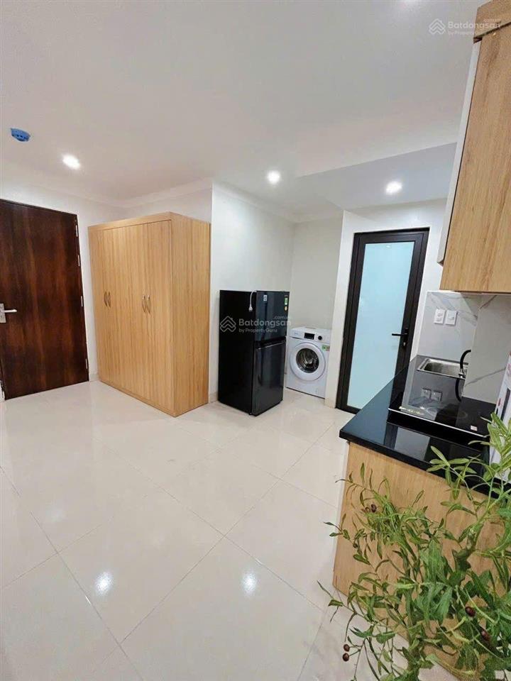 Siêu phẩm ccmn 35m2 full nội thất. phòng rộng thoáng, máy giặt riêng tại chùa quỳnh