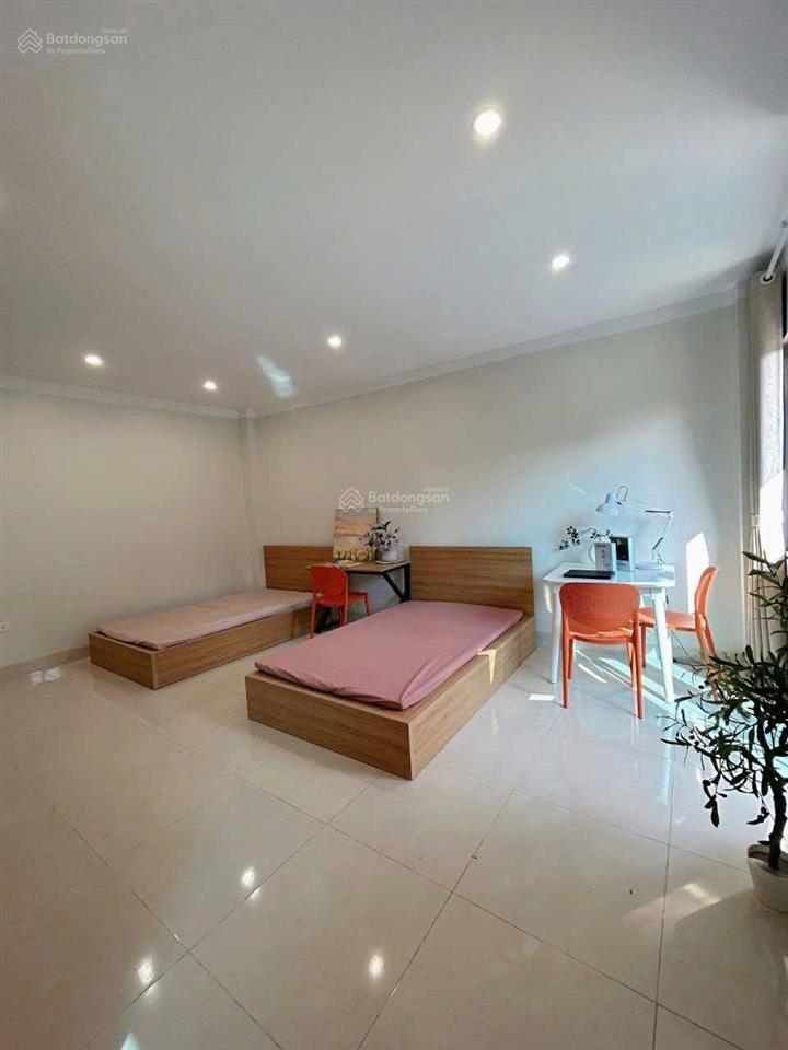 Siêu phẩm ccmn 35m2 full nội thất. phòng rộng thoáng, máy giặt riêng tại chùa quỳnh