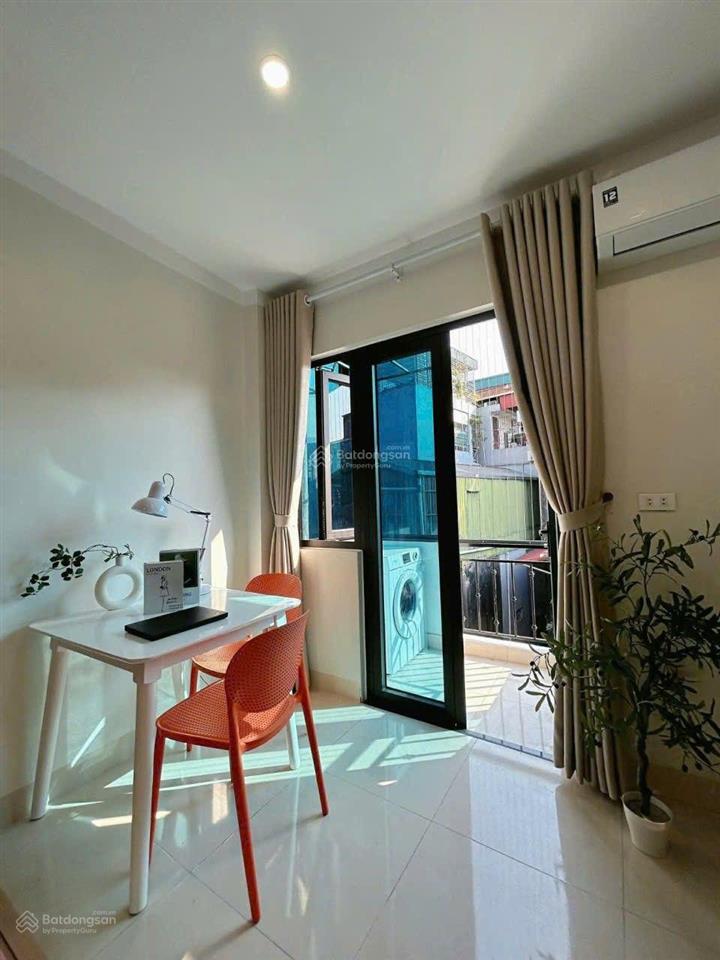 Siêu phẩm ccmn 35m2 full nội thất. phòng rộng thoáng, máy giặt riêng tại chùa quỳnh