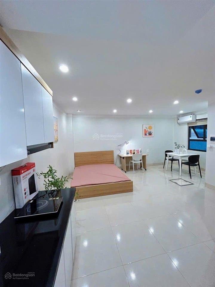 Siêu phẩm ccmn 35m2 full nội thất. phòng rộng thoáng, máy giặt riêng tại chùa quỳnh