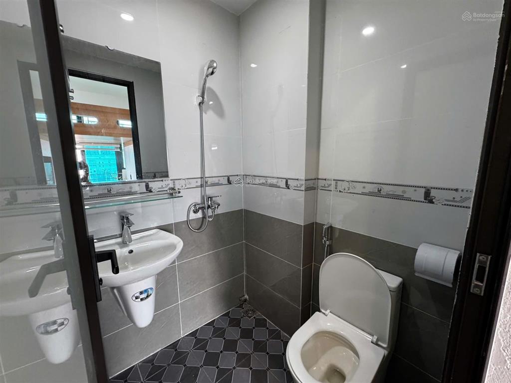 Khai trương ccmn mới full đồ. gác xép, máy giặt riêng, view thoáng đẹp tại tam trinh gần bkx
