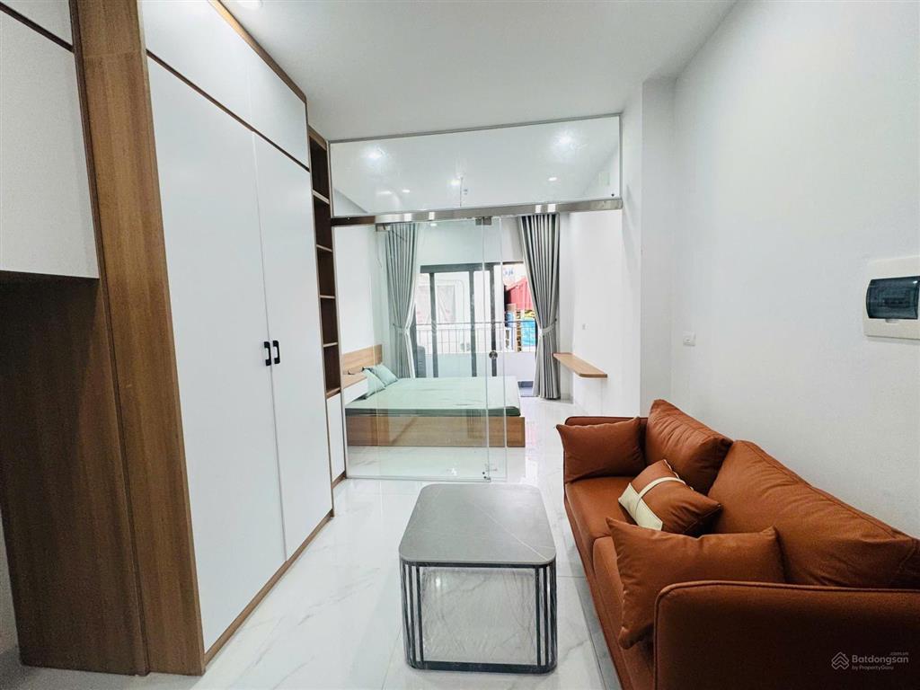 Bóc tem ccmn 1n1k 35m2 full nội thất. máy giặt riêng, ban công thoáng tại hồ ba mẫu gần bách khoa