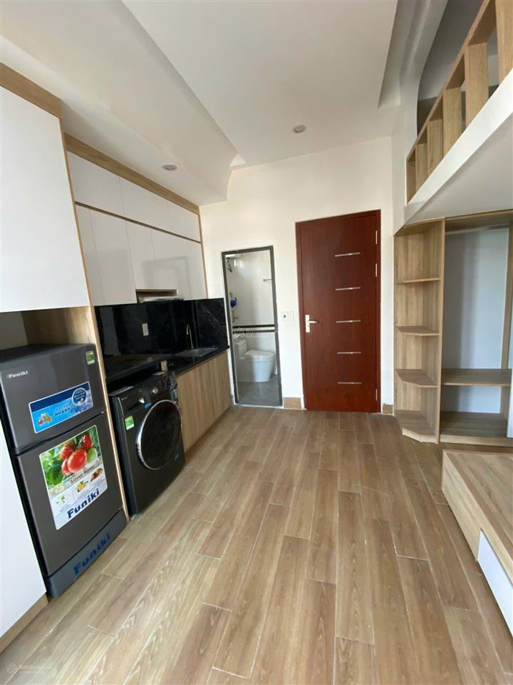 Siêu phẩm ccmn 30m2 full đồ. có gác xép. máy giặt riêng, ban công tại nhân hòa