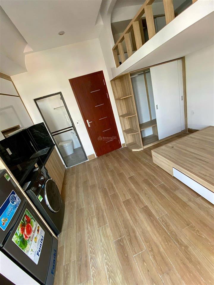 Siêu phẩm ccmn 30m2 full đồ. có gác xép. máy giặt riêng, ban công tại nhân hòa