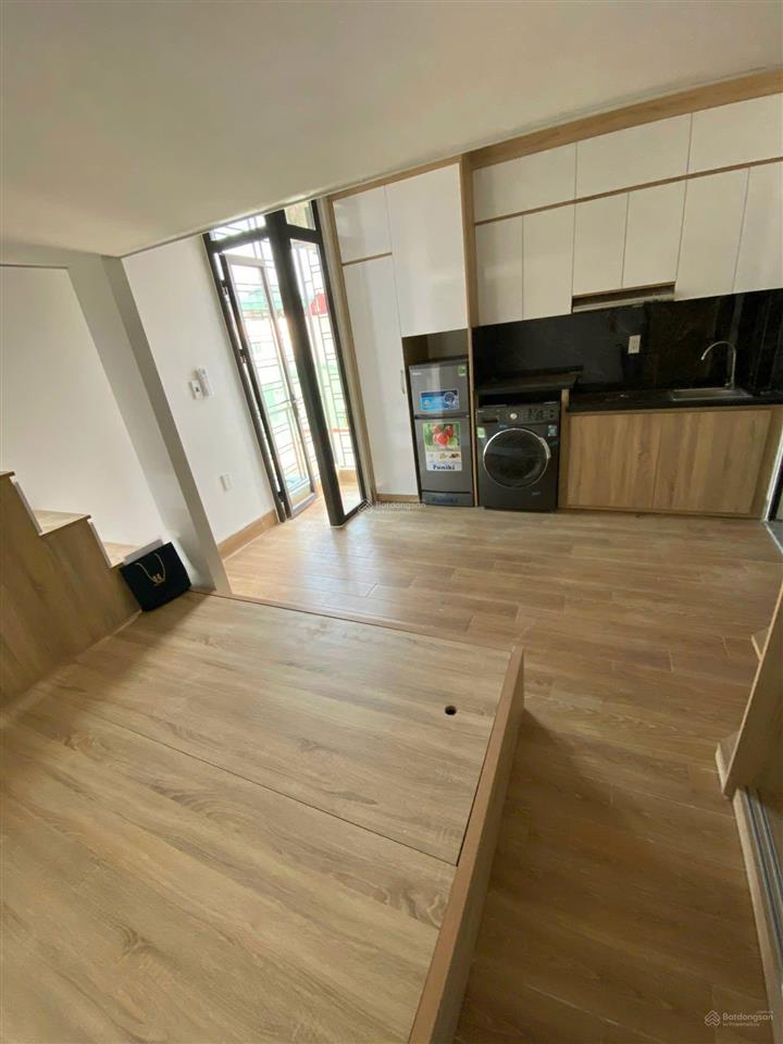 Siêu phẩm ccmn 30m2 full đồ. có gác xép. máy giặt riêng, ban công tại nhân hòa
