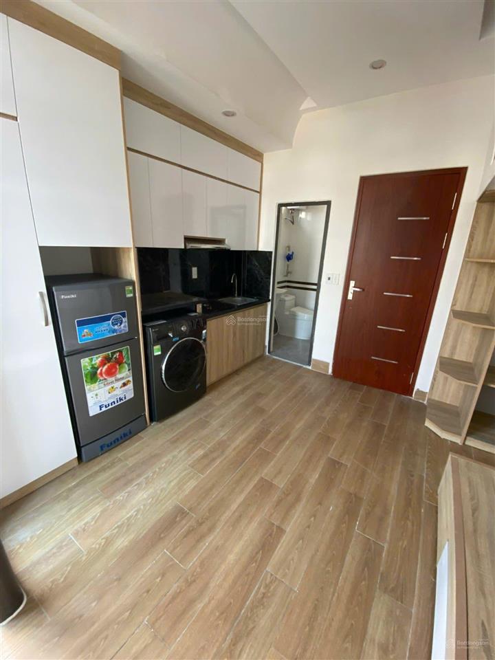 Siêu phẩm ccmn 30m2 full đồ. có gác xép. máy giặt riêng, ban công tại nhân hòa