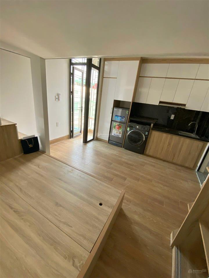 Siêu phẩm ccmn 30m2 full đồ. có gác xép. máy giặt riêng, ban công tại nhân hòa