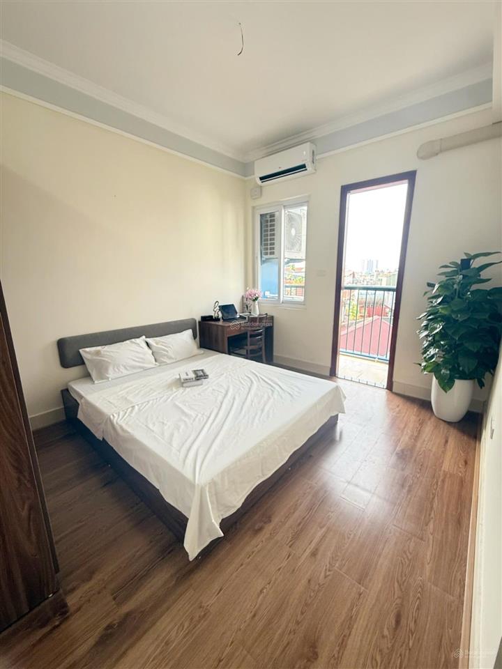 Siêu phẩm chung cư 2n1k 70m2 full nội thất xịn sò. ban công, có slot ô tô, mặt phố trương định
