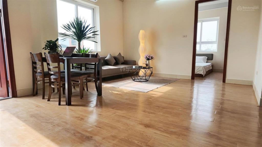 Siêu phẩm chung cư 2n1k 70m2 full nội thất xịn sò. ban công, có slot ô tô, mặt phố trương định