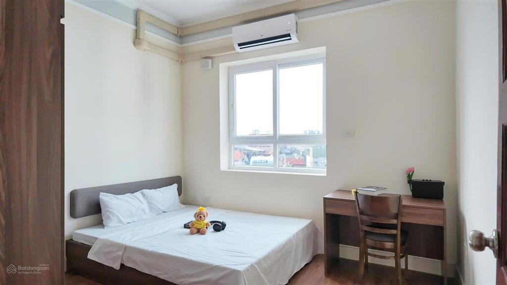Siêu phẩm chung cư 2n1k 70m2 full nội thất xịn sò. ban công, có slot ô tô, mặt phố trương định