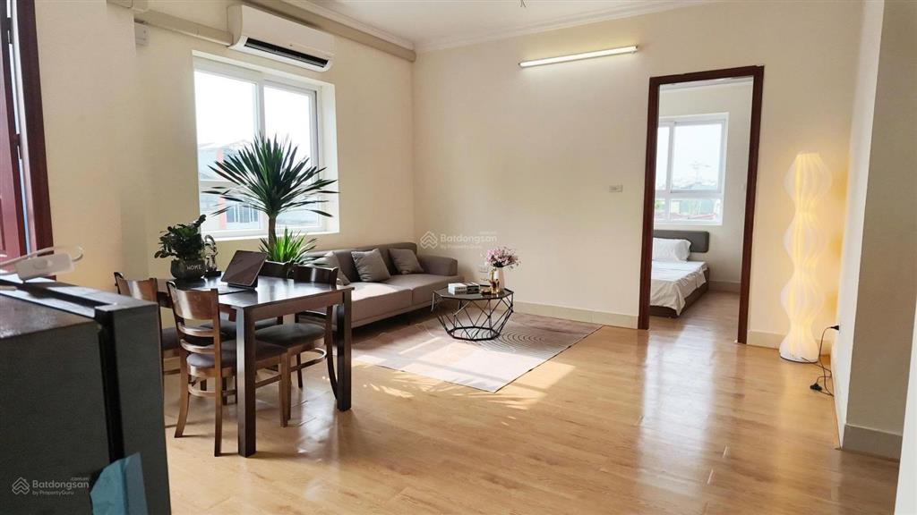 Siêu phẩm chung cư 2n1k 70m2 full nội thất xịn sò. ban công, có slot ô tô, mặt phố trương định