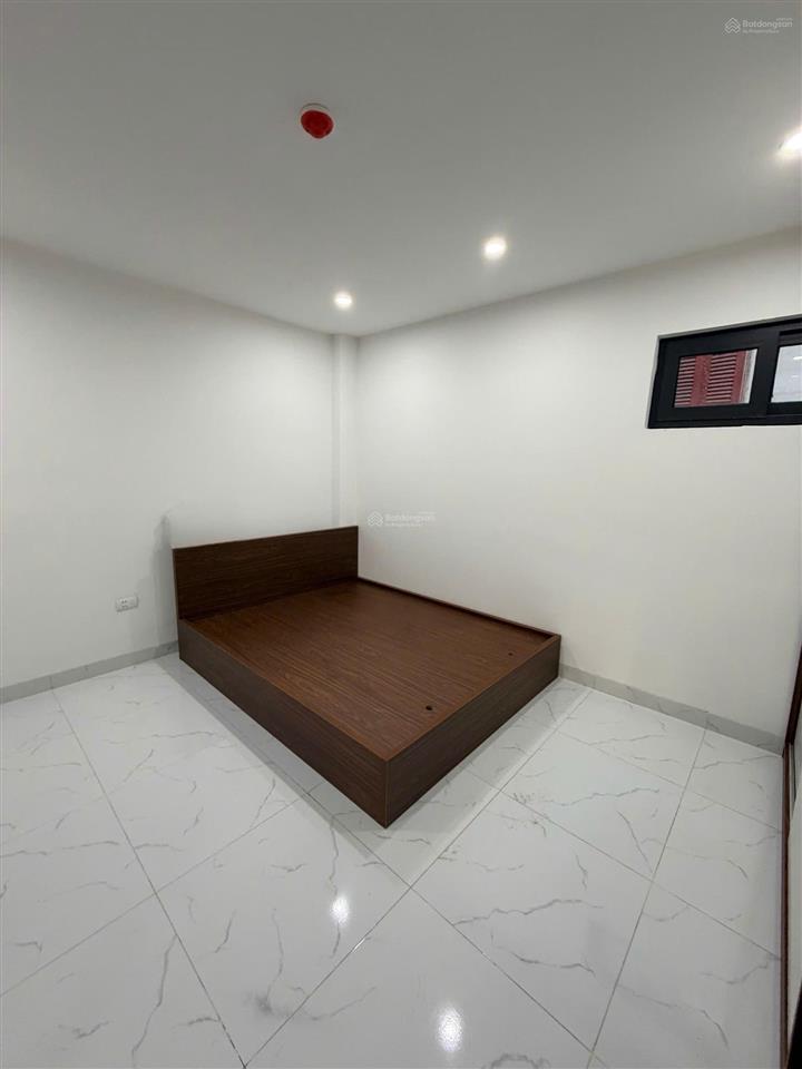Khai trương ccmn 25m2 full đồ. máy giặt riêng, cửa sổ, ban công thoáng tại định công