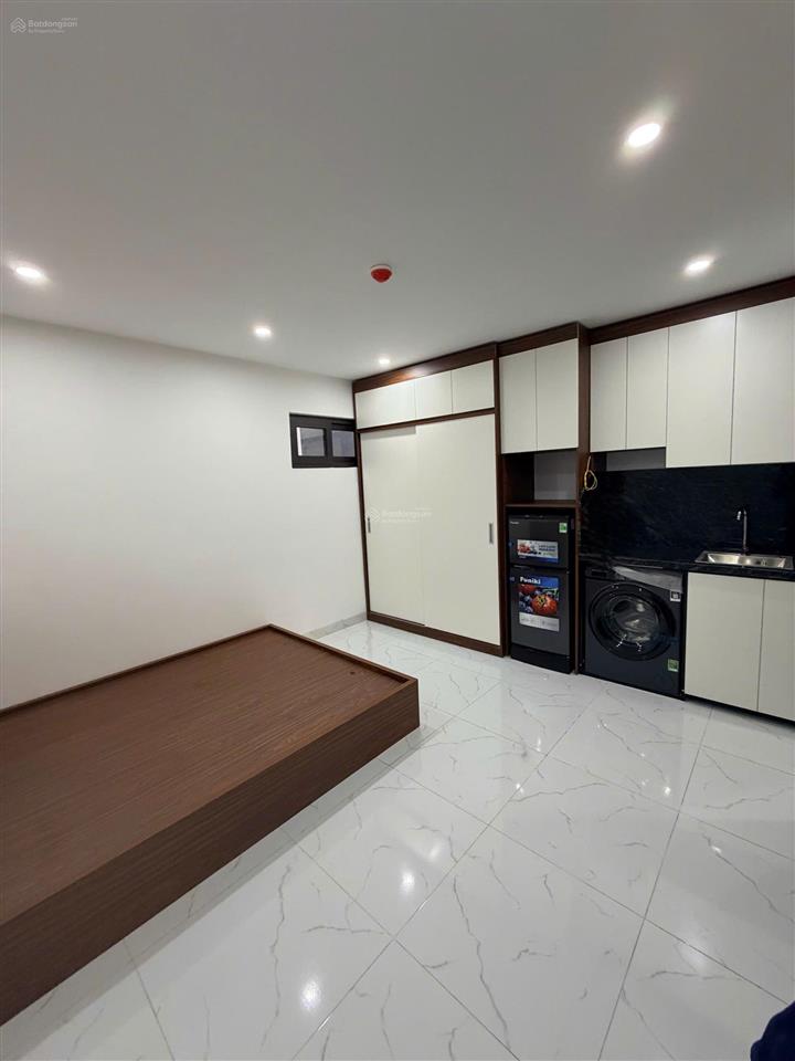 Khai trương ccmn 25m2 full đồ. máy giặt riêng, cửa sổ, ban công thoáng tại định công