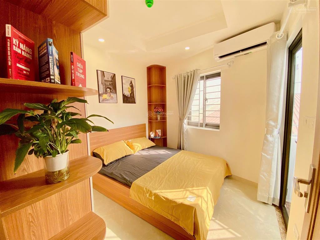 Siêu phẩm ccmn 1n1k 40m2 full đồ, ban công, máy giặt riêng tại quan nhân