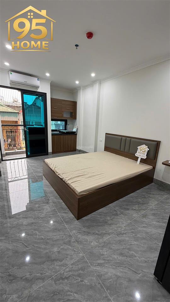 Siêu phẩm ccmn 25m2 full đồ, ban công, máy giặt riêng tại mặt phố hoa bằng