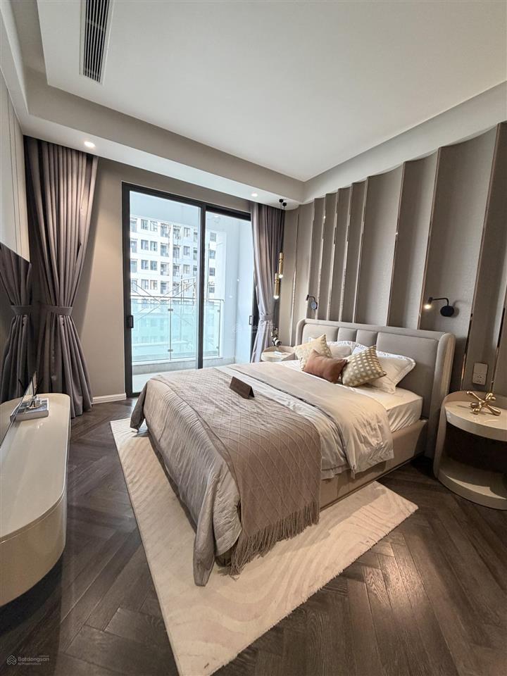 Căn góc 3pn  dự án the grand manhattan lịch thanh toán chỉ 8,1 tỷ/căn